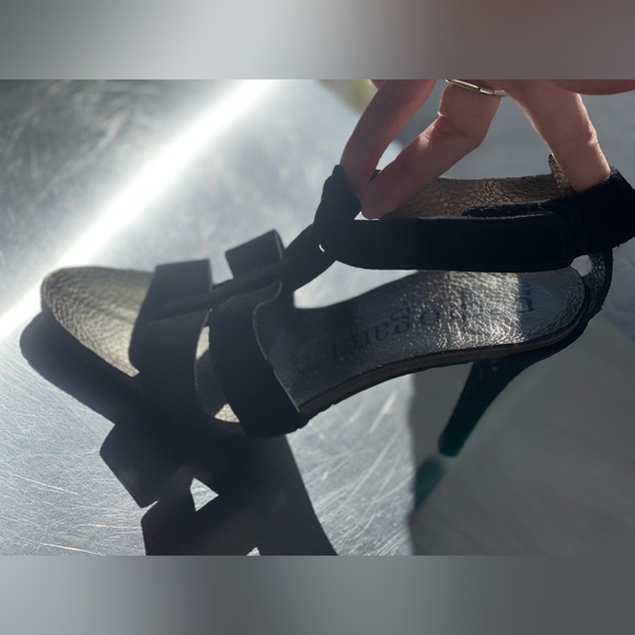 NEW ⭐️ Pedro Garcia Raw Black Suede and Leather Sole Heels Women’s Size 39 - Picture 1 of 6